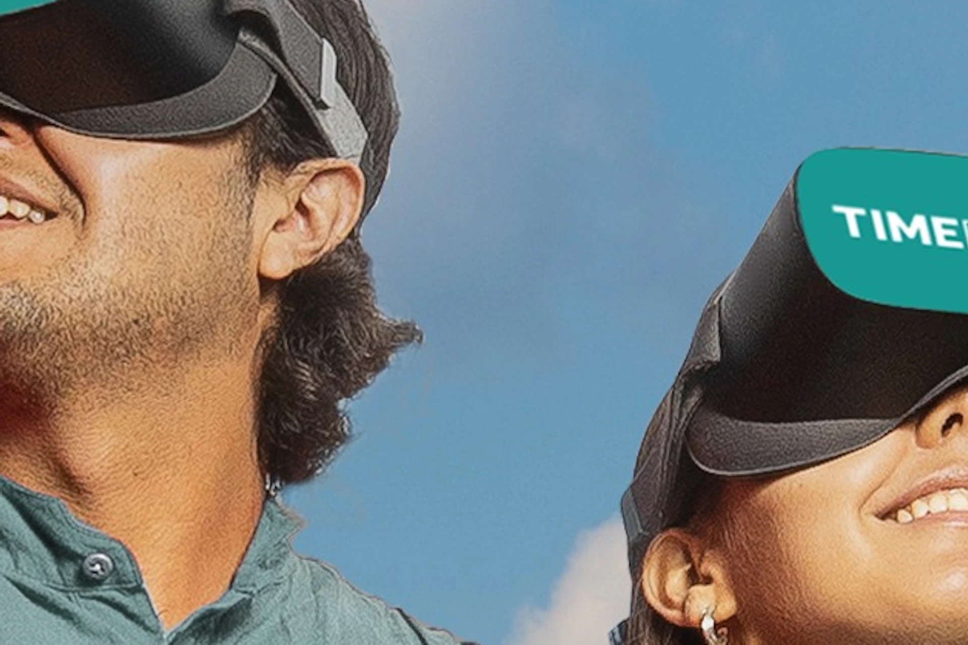 Guests with virtual reality glasses in front of the Paulskirche