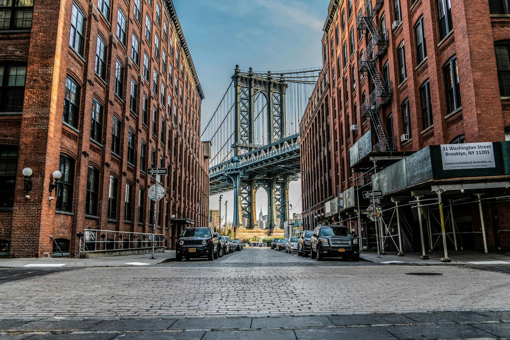 Brooklyn Bridge & DUMBO Walking Tour