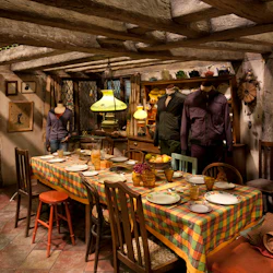 Harry Potter Warner Bros. Studio London: Entry + Roundtrip Transport 3