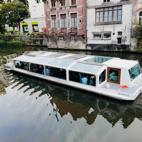 Tour guiado en barco por la histórica Gante