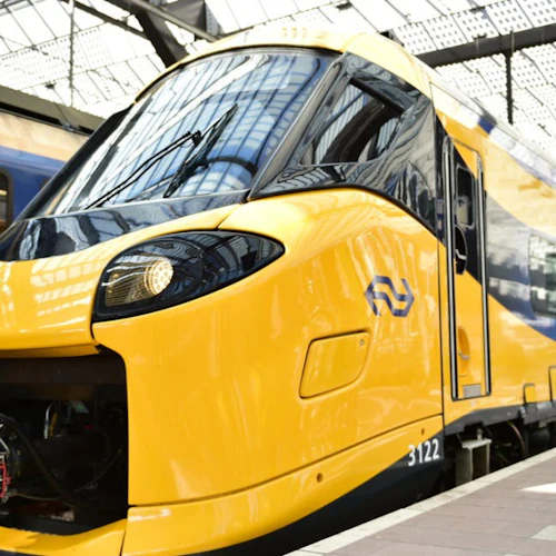 Aeroporto de Eindhoven: Traslado de trem e ônibus de/para Amsterdã - Photo 7