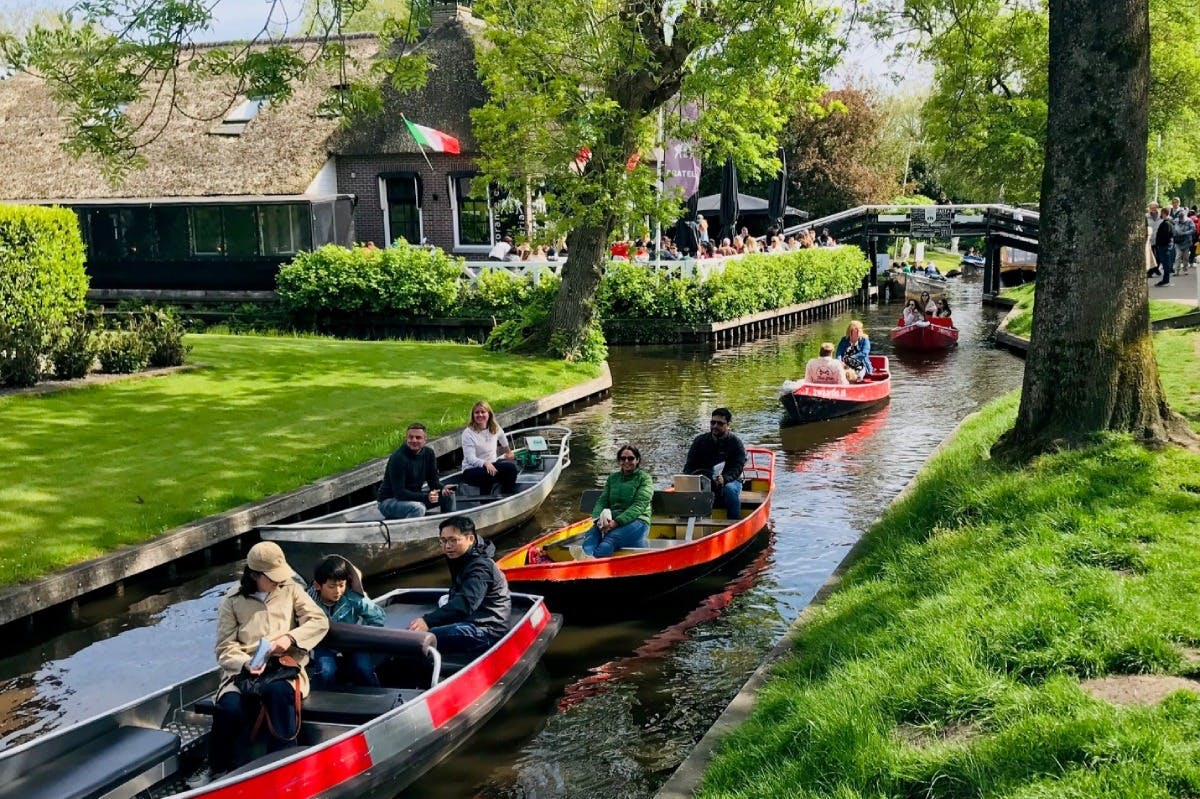 Giethoorn Tour from Amsterdam Tiqets