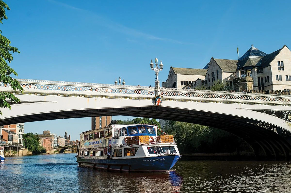 York: Cruzeiro pela cidade