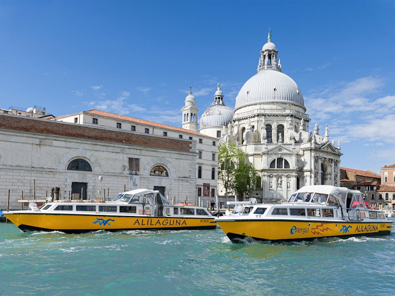 Boat Venice Airport Transfer + Grand Canal by Gondola