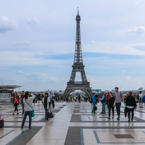 Eiffel Tower: Small-group Guided Visit of the Summit