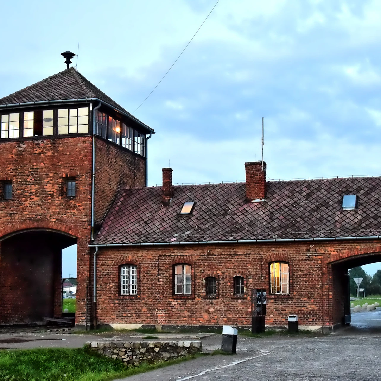 Auschwitz-Birkenau: Self-Guided Tour + Transport in Krakow β Tiqets