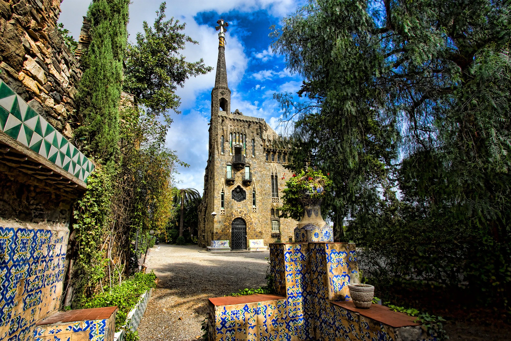 Torre Bellesguard: Entry Ticket + Guided Tour