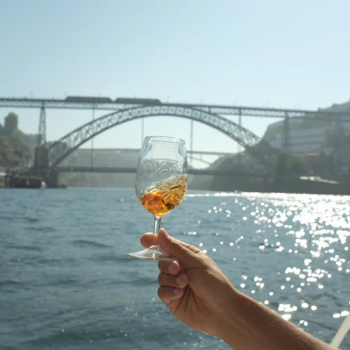 Porto: Cruzeiro de barco no rio Douro com vinho do Porto - Photo 5