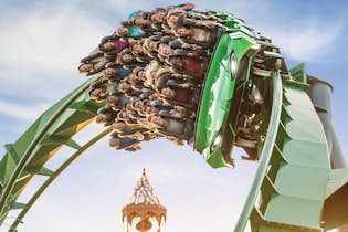 Απίστευτο Hulk Roller Coaster