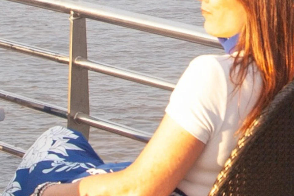 Burdigala cruises on the Garonne River