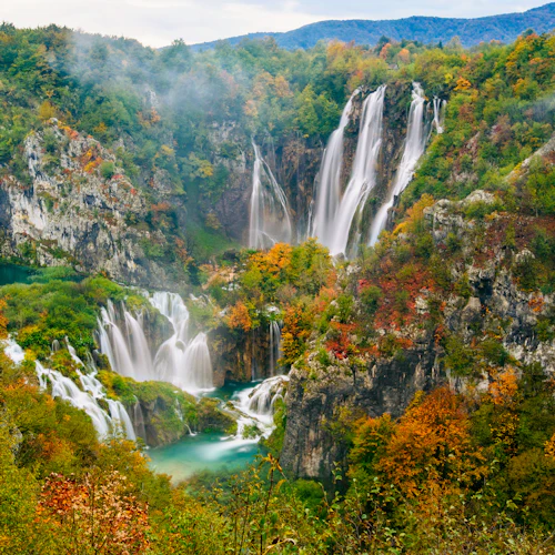 Plitvice Lakes: Day Tour from Zagreb