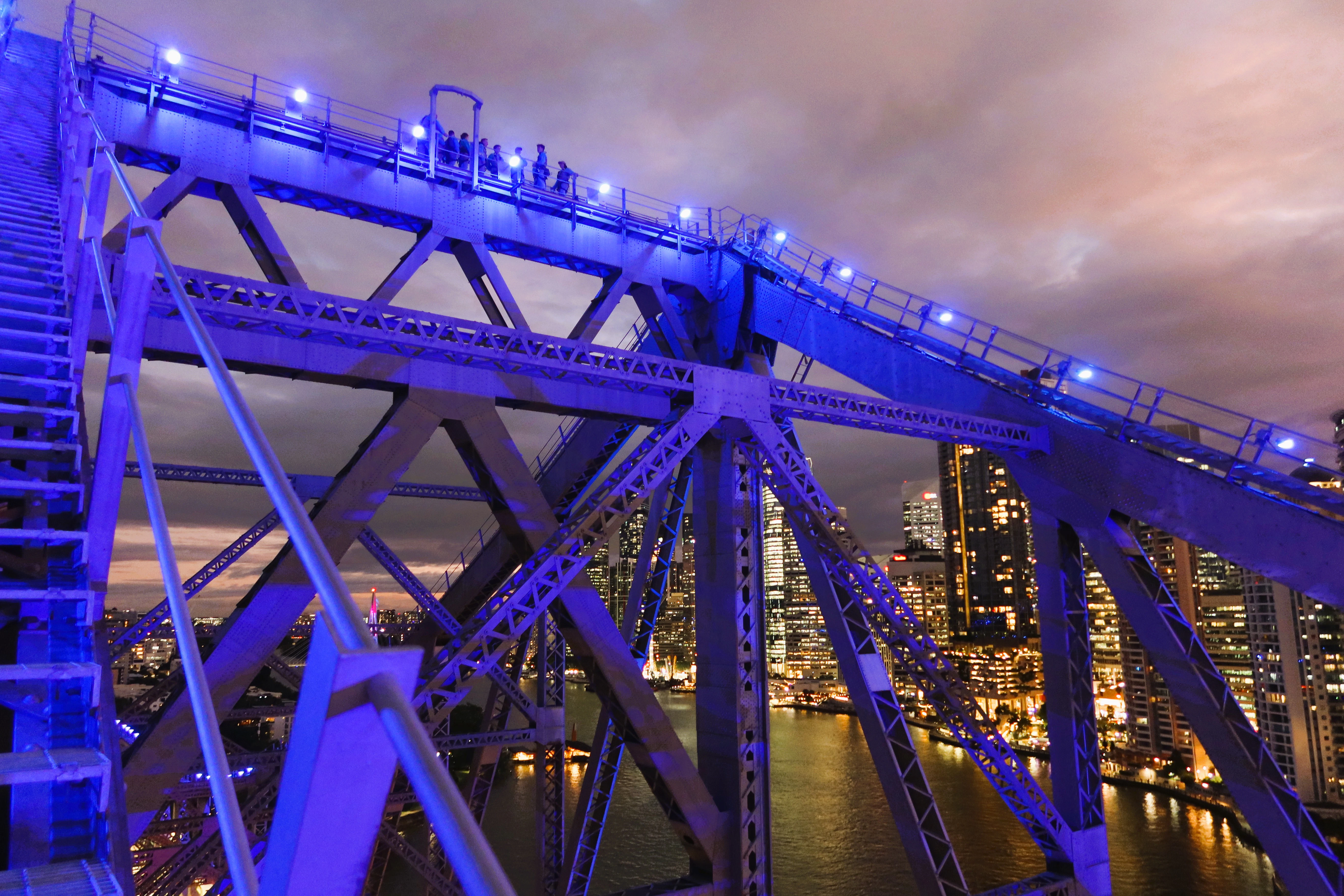 Story Bridge: Night Climb