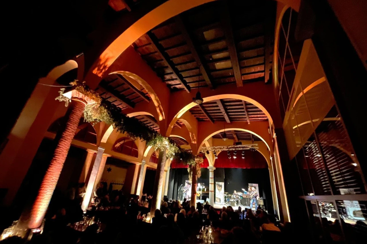 Florence: Teatro del Sale Dinner + Show
