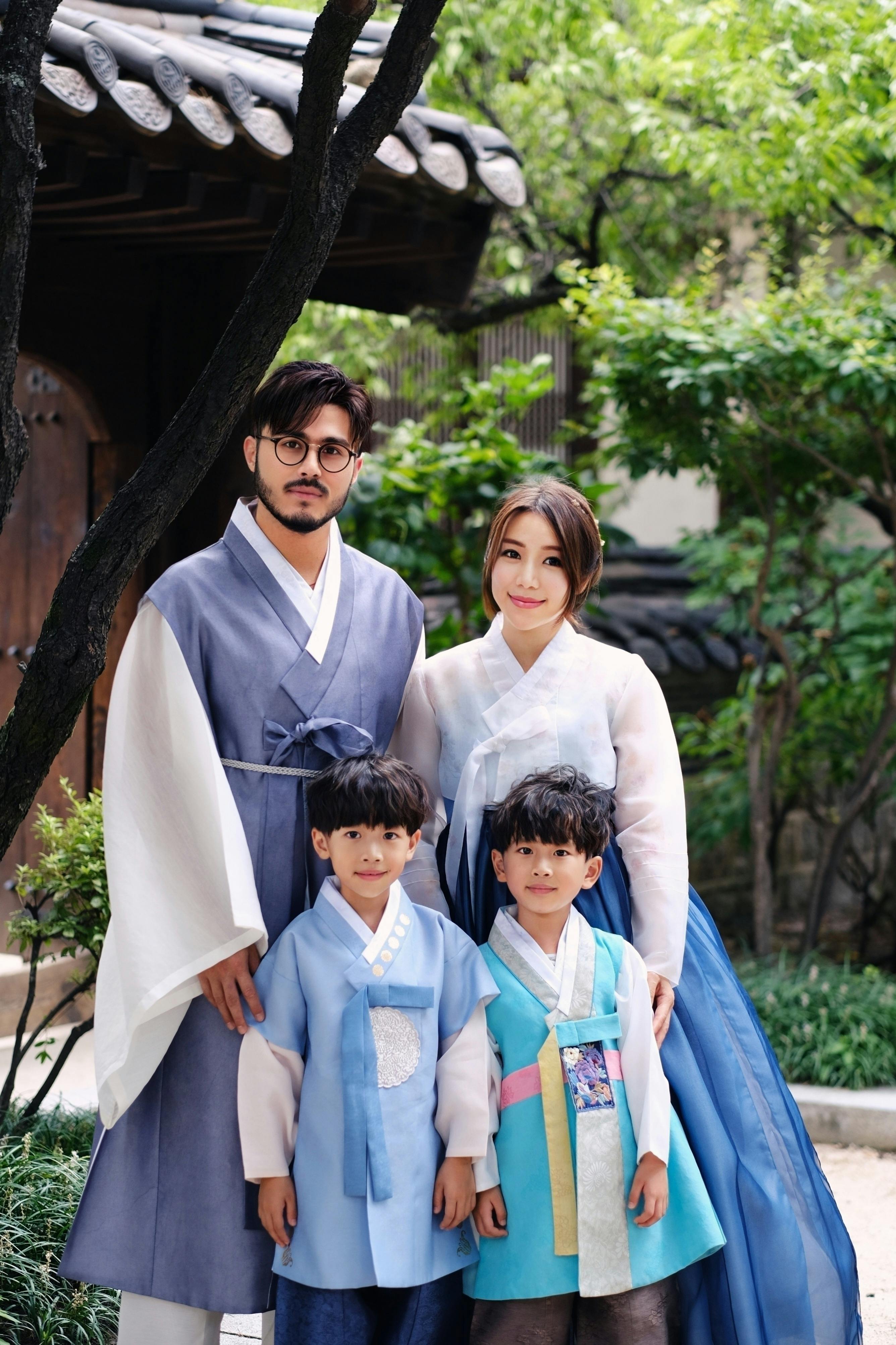 "Princess Hanbok" Hanbok Rental & Snap Photoshoot: Luxury Hanbok (Adults & Kids Available) - Photo 16