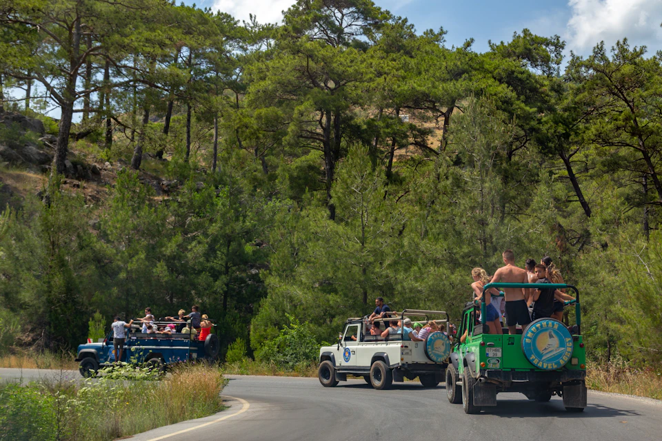 A queue of Jeeps