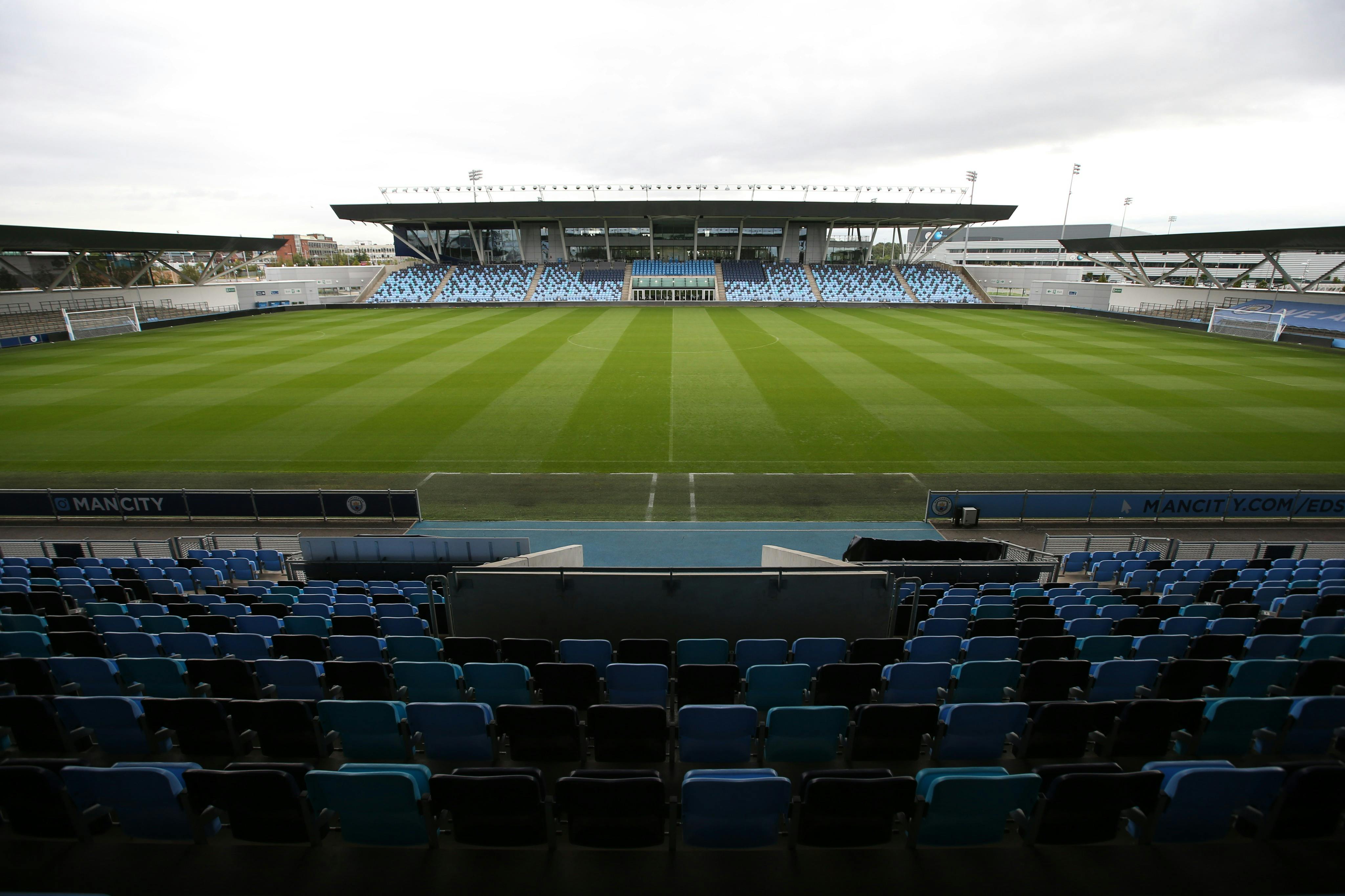 マンチェスター シティ スタジアム フットボール アカデミー ツアーのチケット