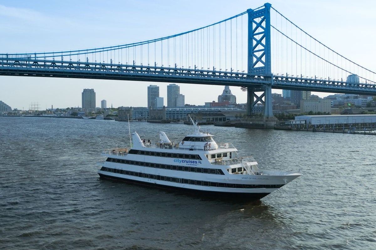 Philadelphia: Buffet Lunch Cruise