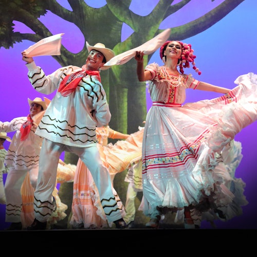 Ballet Folklórico de México (Tickets VIP + Transporte incluido)