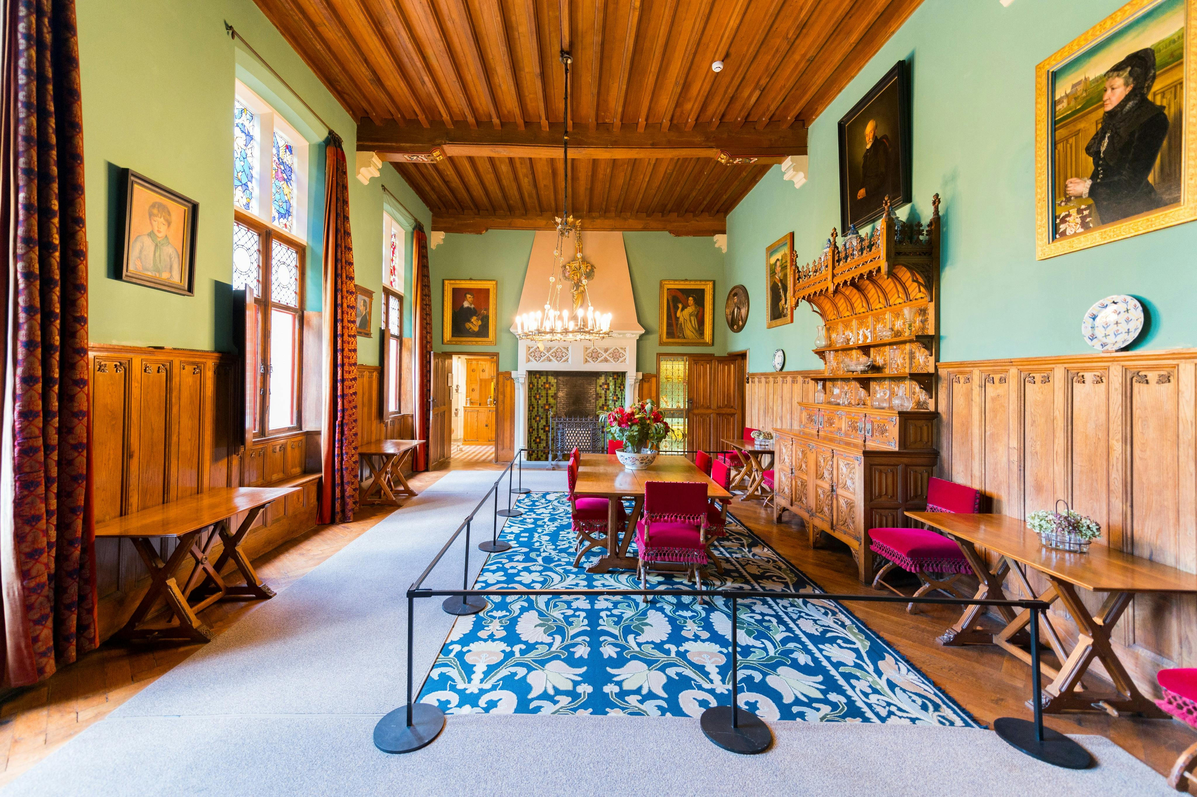 The castle's dining room.