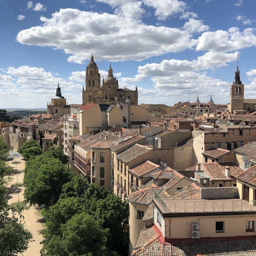 Segovia: Tour guiado de la ciudad y el alcázar