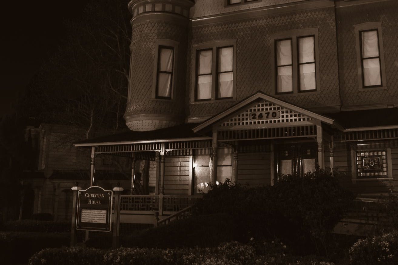 Imatge exterior de la Casa Cristiana.