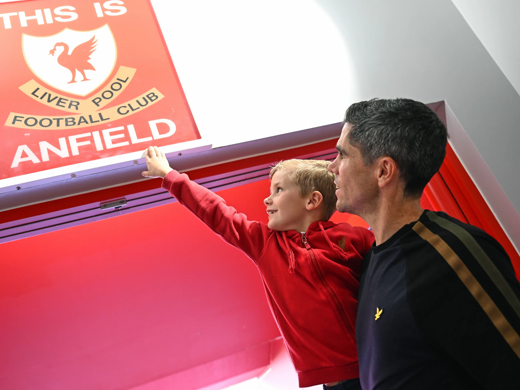 Liverpool Football Club Anfield Stadion- und Museums-Zugtour ab London
