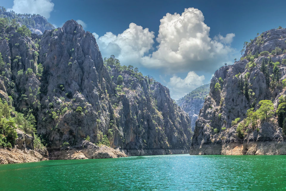 An overview of the green lake