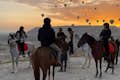 Randonnée à cheval au coucher du soleil en Cappadoce