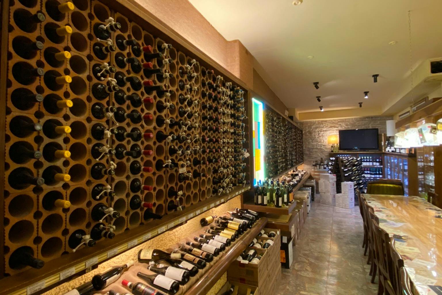 Οινοπωλείο Alessi