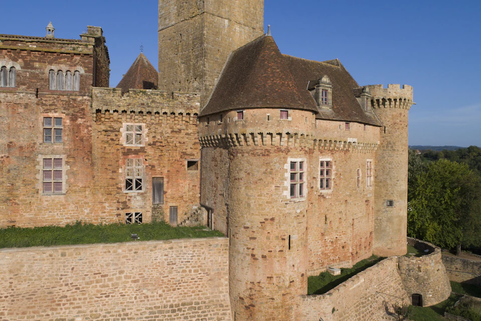 Château de Castelnau-Bretenoux, vue partielle de l'ensemble sud-ouest