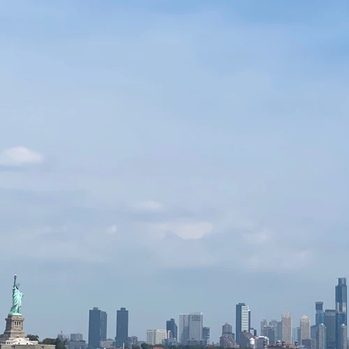New York: 6-Hour Guided Bus & Boat Tour by the Statue of Liberty - Photo 2