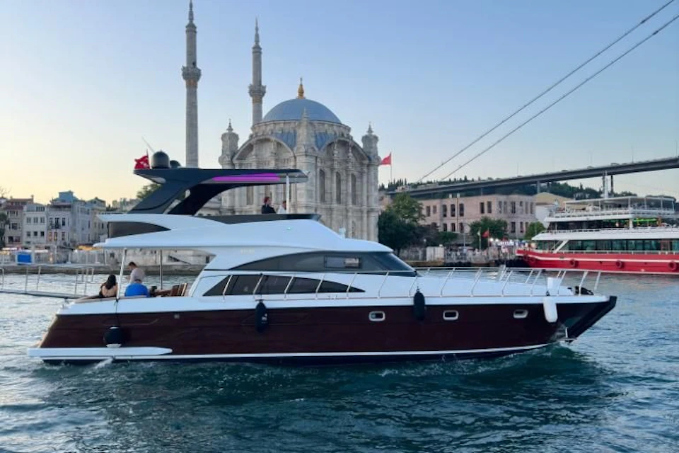 Bosphorus Yacht Rental