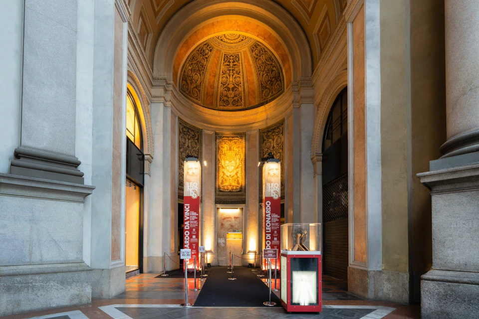 The entrance of the museum in Piazza della Scala