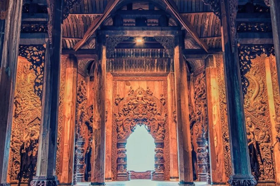 Incredible Pattaya Coral Island and Sanctuary of Truth
