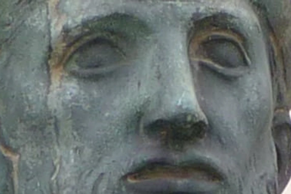 Meeting spot - Statue in Catania