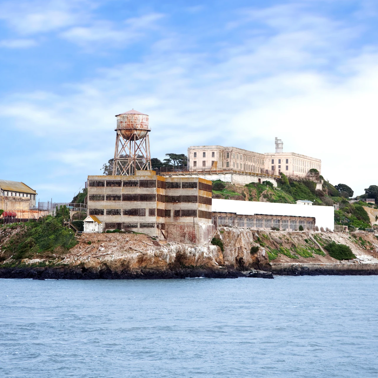 San Francisco: Inside Alcatraz Tour + 1-Hour Cruise in San Francisco – Tiqets