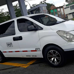 Bogotá: One-Way Transfer To/From Bogotá Airport and City Center 3