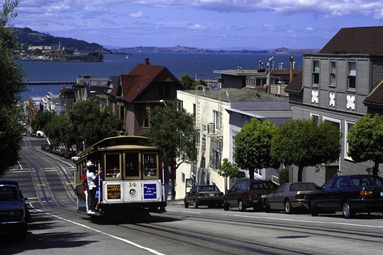 San Francisco: Tour de la ciudad en autobús + Crucero por la bahía - Alojamientos en San Francisco