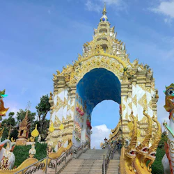 Chiang Rai Temples Tour: White Temple, Blue Temple & Temple of Lights 3