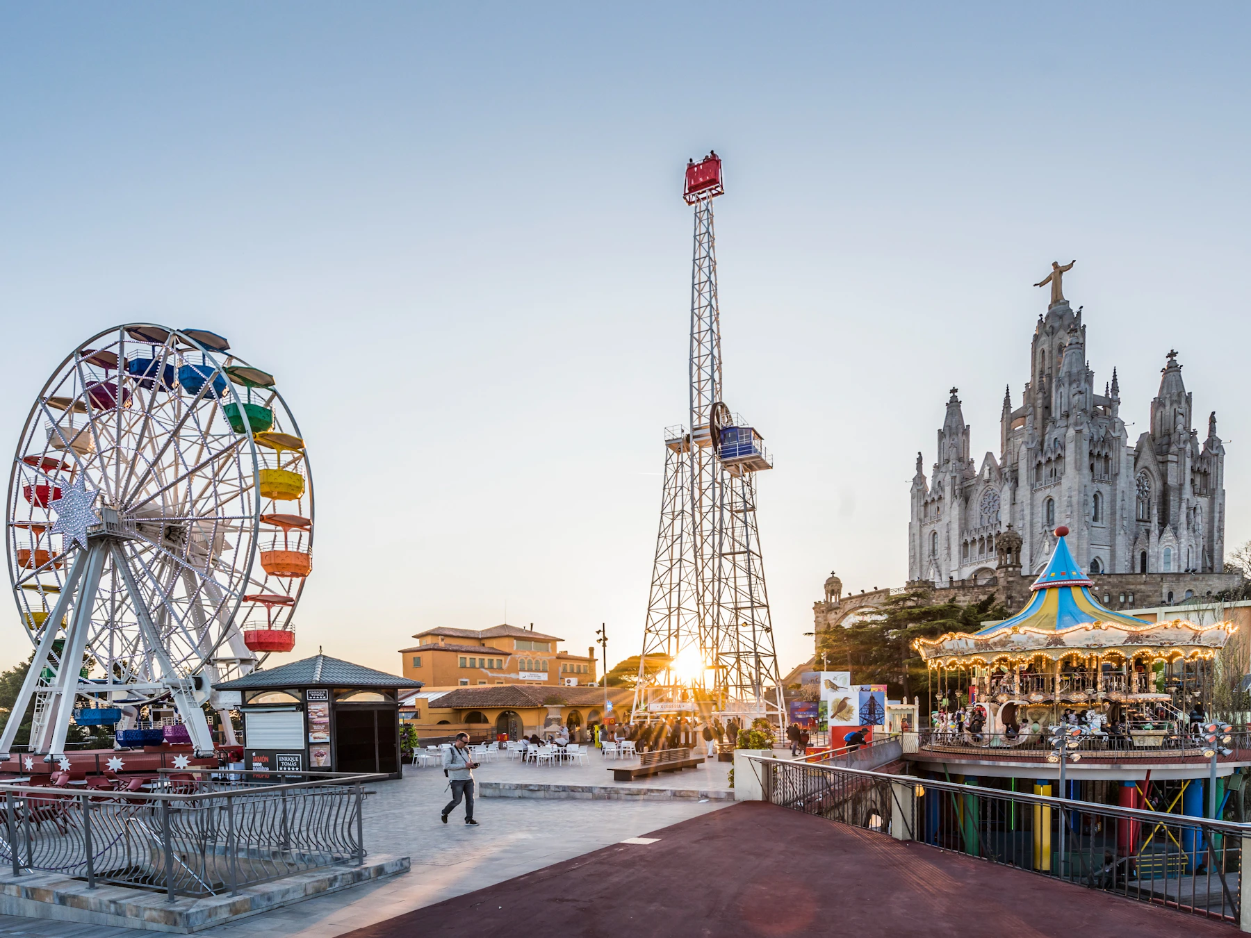 Tibidabo Panoramagebiet: Eintritt + Cuca de Llum & TibiBus Zugang