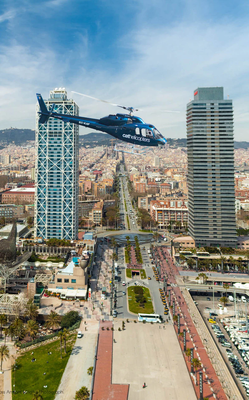 טיסה במסוק מעל ברצלונה – כרטיסים ומחירים בBarcelona — תמונה 3