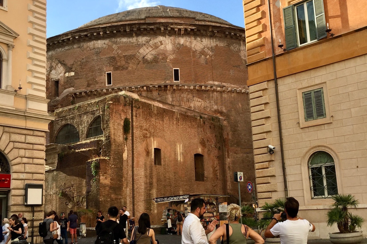 Visita Guiada de Pequenos Grupos ao Pantheon - Acomodações em Roma