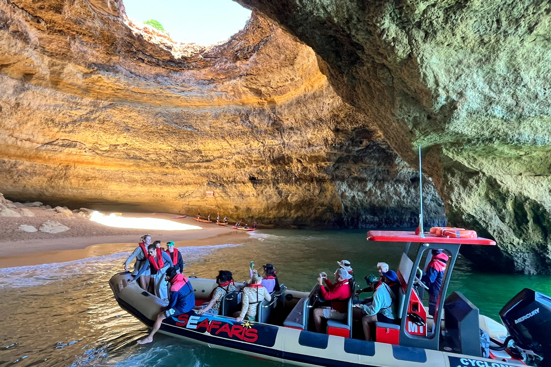 Algar de Benagil - Benagil Cave