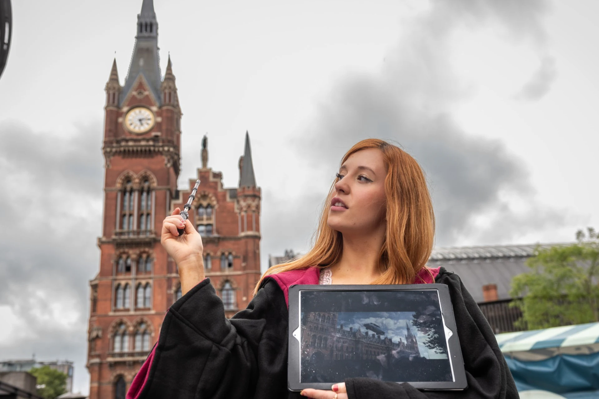 London Walking Tour: Harry Potter Tour, River Cruise and London Dungeon