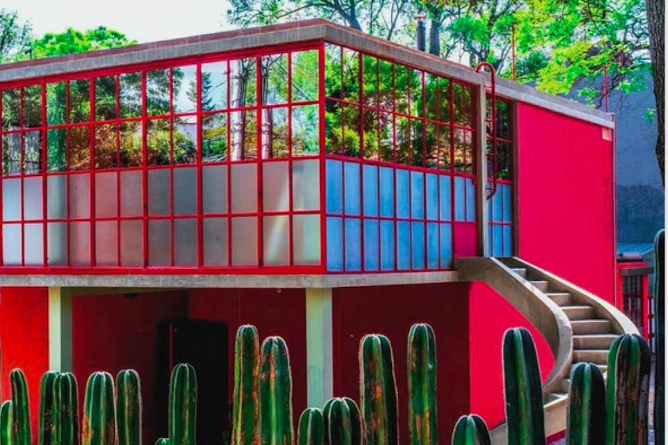 Front view of Juan O'Gorman's house.