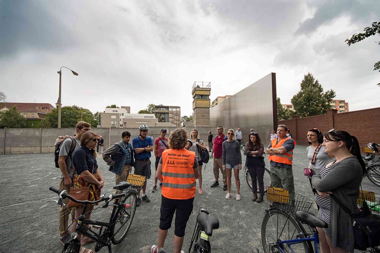 Tour in bicicletta del Muro di Berlino e della Guerra Fredda - Alloggi in Berlino