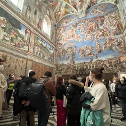 Vatican Museums & Sistine Chapel: Early Access + Small Group Guided Tour 4