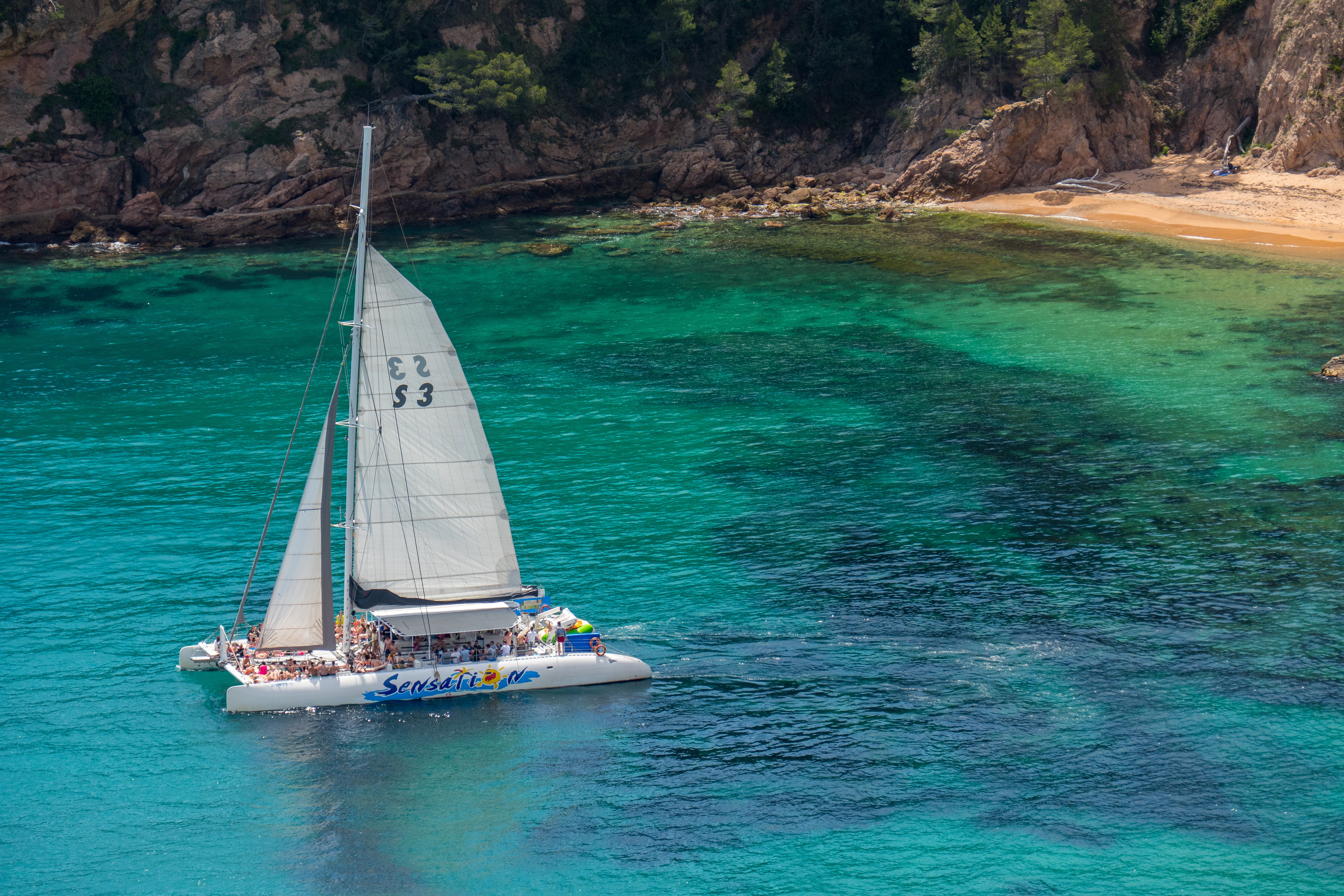 Costa Brava: Catamaran Tour + Barbecue Lunch