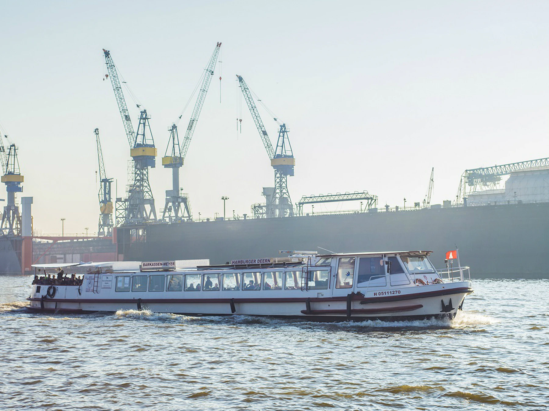 Hamburg: 2-stündige Bootstour + Audioguide
