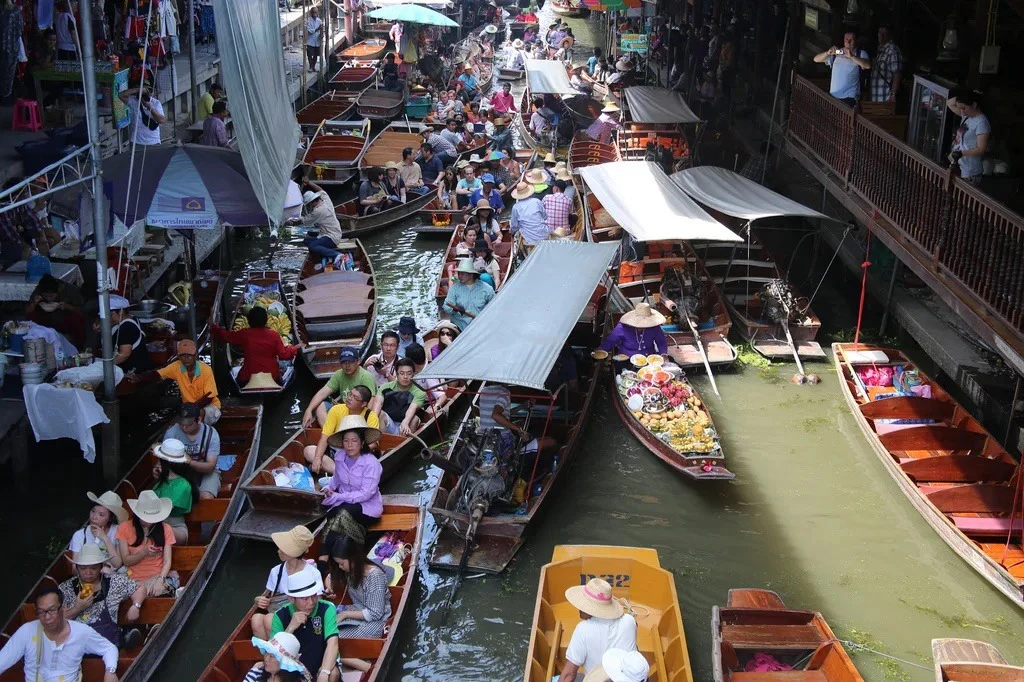 From Bangkok: Colors of Damnoen Saduak: Bike Tour, Lunch, Boat Ride + Transfers